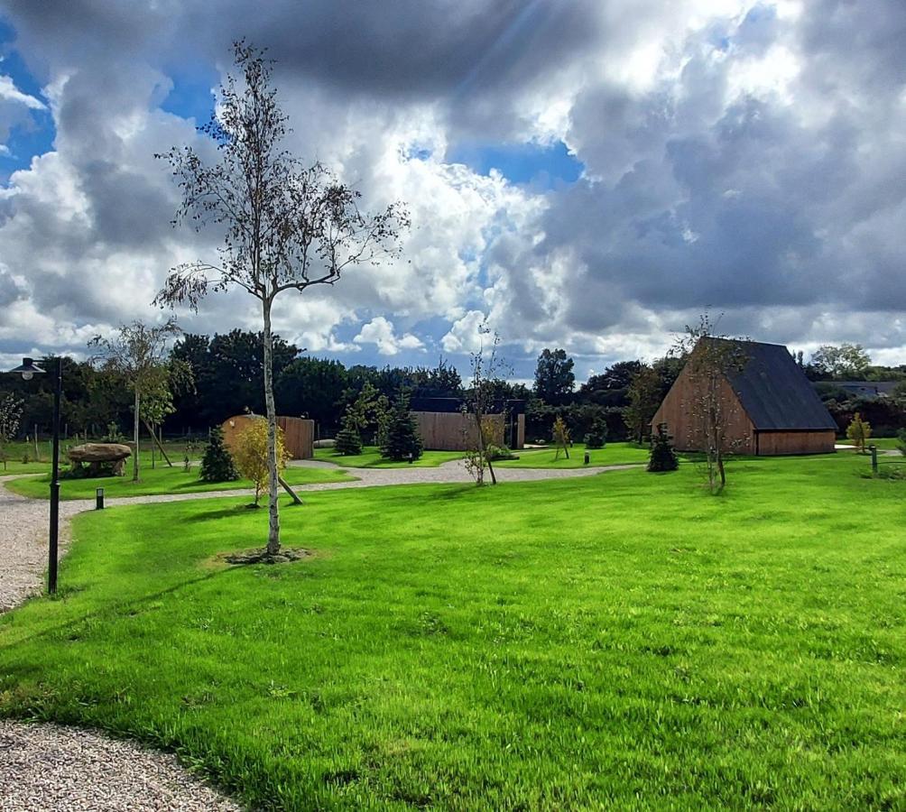 Au Dolmen De Kerhus "Toppen" Saint-Vougay Kültér fotó